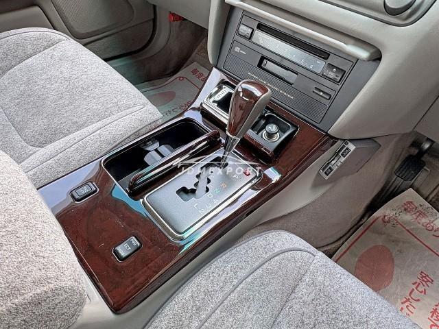 Toyota Crown Majesta 1999 thumbnail 16