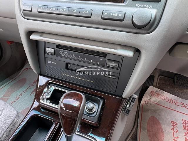 Toyota Crown Majesta 1999 thumbnail 5