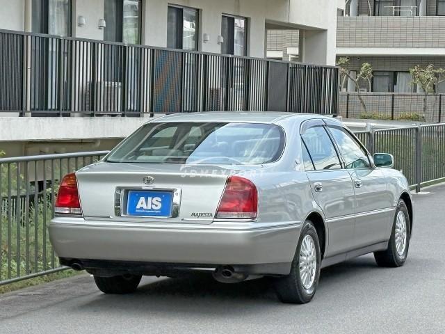 Toyota Crown Majesta 1999 thumbnail 2