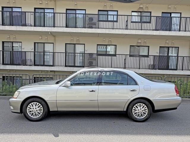 Toyota Crown Majesta 1999 thumbnail 4