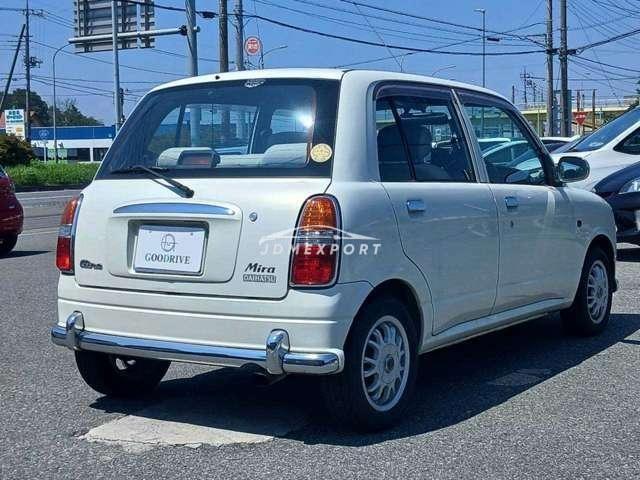 Daihatsu Mira Gino 2001 thumbnail 2