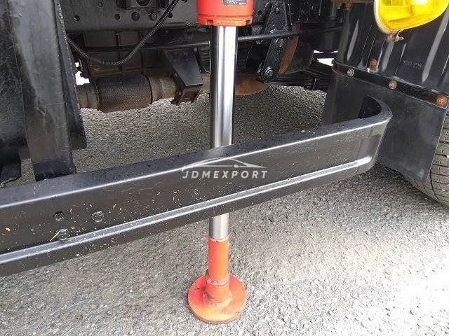 Mitsubishi Fuso Canter 1999 thumbnail 11