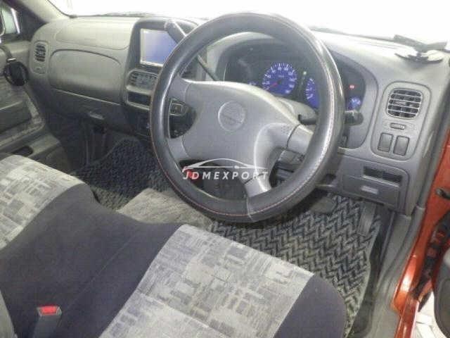 Nissan Datsun Pickup 1999 thumbnail 4