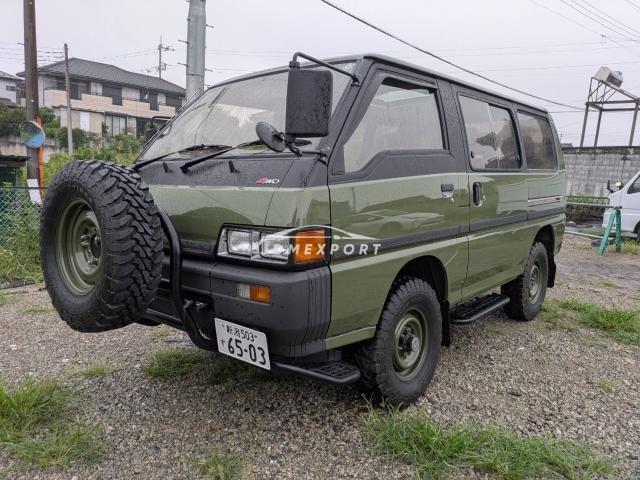 Mitsubishi Delica Starwagon 1990