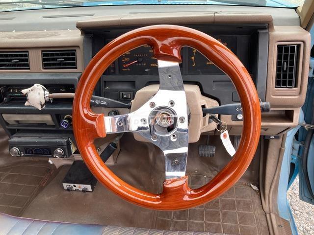 Nissan Datsun Truck 1988 thumbnail 3