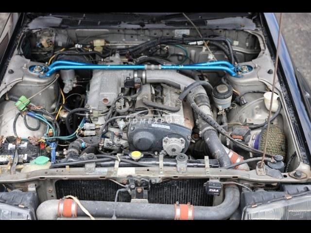 Nissan Skyline 1984 thumbnail 9