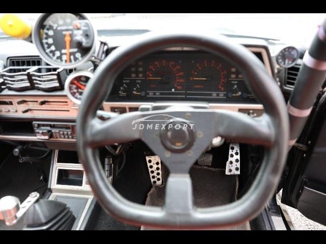 Nissan Skyline 1984 thumbnail 23