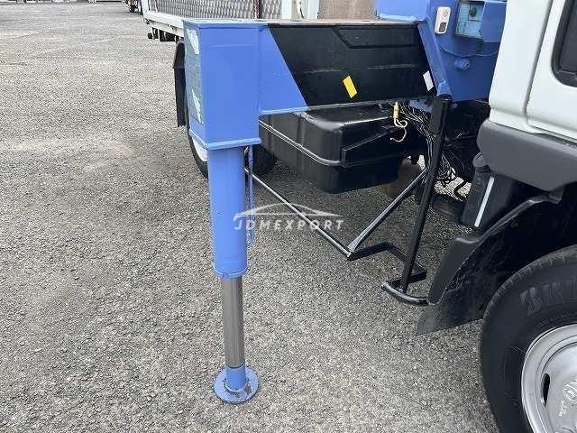 Mitsubishi Fuso Canter 1997 thumbnail 10