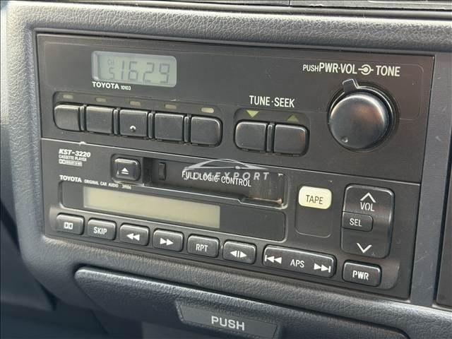 Toyota Crown Van 1996 thumbnail 12