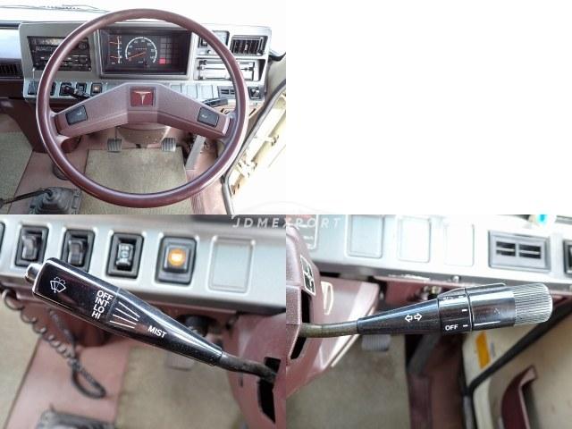 Toyota Coaster 1988 thumbnail 10