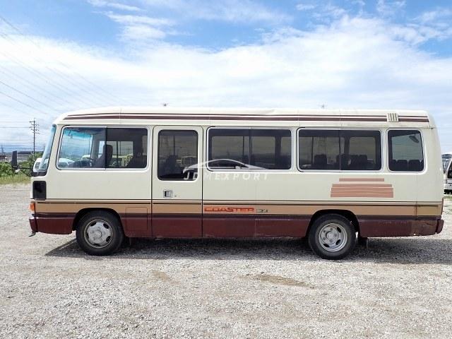 Toyota Coaster 1988 thumbnail 8