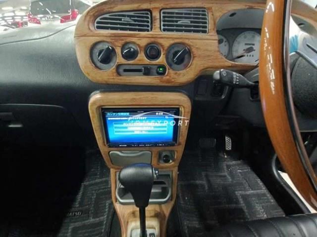 Daihatsu Mira Gino 2001 thumbnail 6