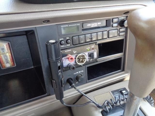 Toyota Coaster 1993 thumbnail 21