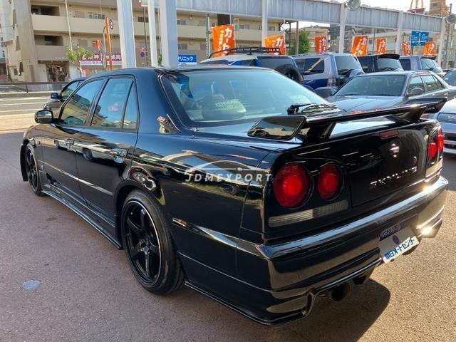 Nissan Skyline 2000 thumbnail 7