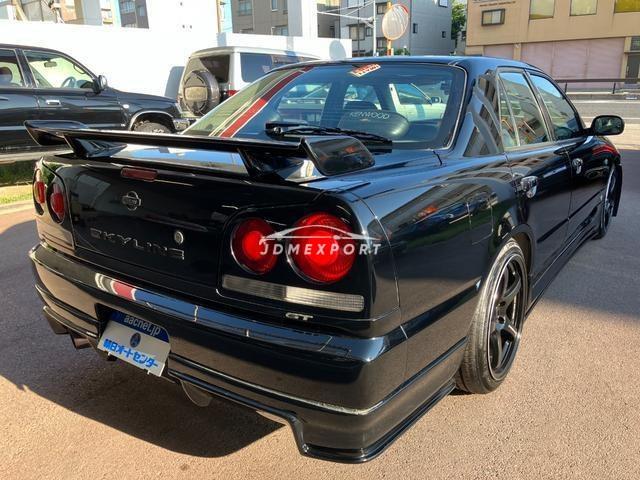 Nissan Skyline 2000 thumbnail 9