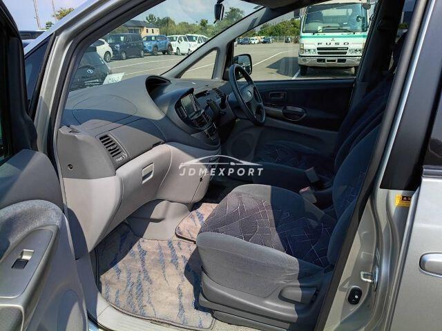 Toyota Estima T 2000 thumbnail 3