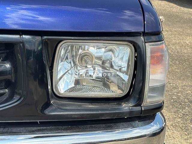 Toyota Hilux Sports Pick Up 2000 thumbnail 28