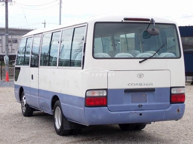 Toyota Coaster 2001 thumbnail 4