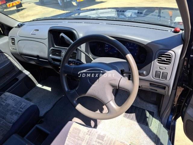 Nissan Datsun Pickup 2000 thumbnail 18