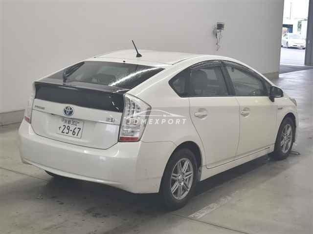 Toyota Prius thumbnail 6