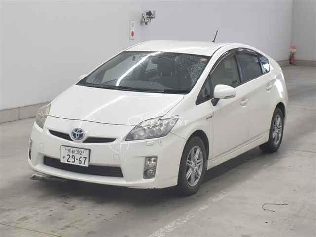 Toyota Prius thumbnail 5