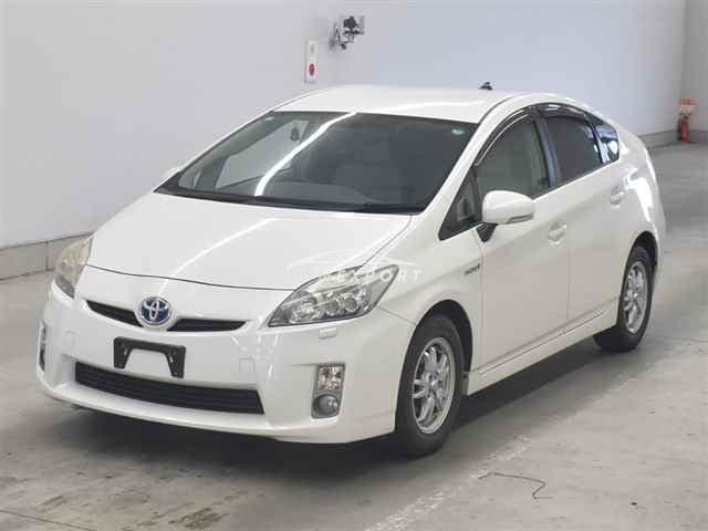 Toyota Prius thumbnail 5