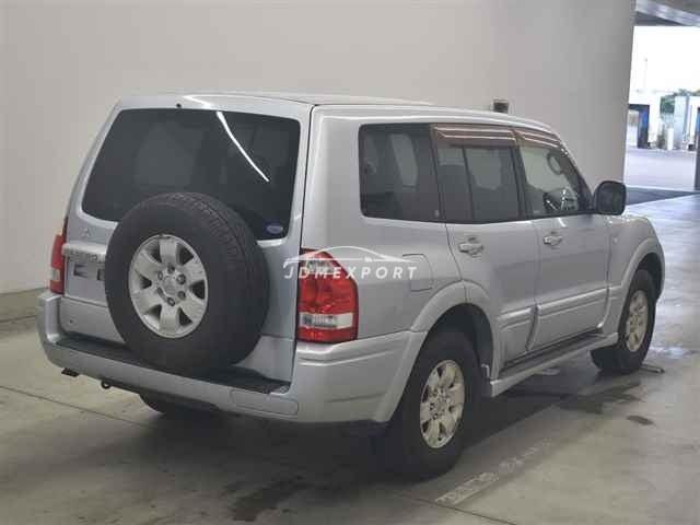 Mitsubishi Pajero thumbnail 6