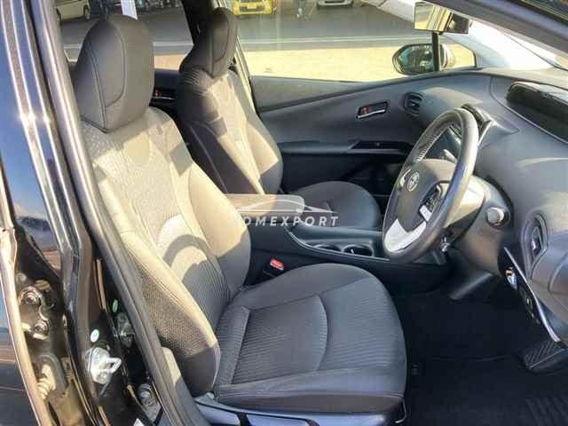 Toyota Prius thumbnail 8