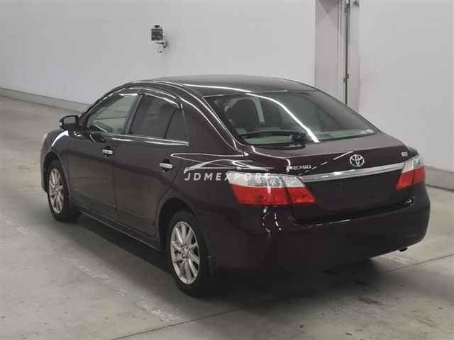 Toyota Premio thumbnail 2
