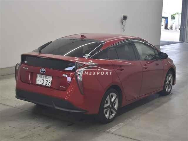 Toyota Prius thumbnail 6