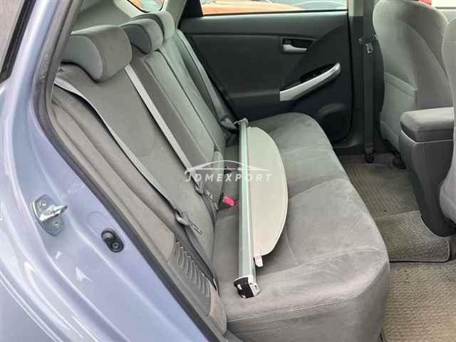 Toyota Prius thumbnail 9