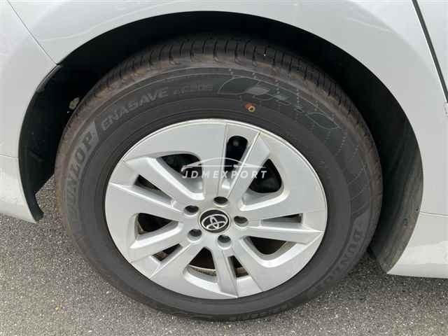Toyota Prius thumbnail 10