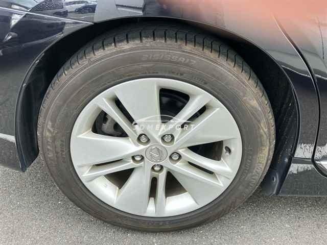 Lexus hs thumbnail 10