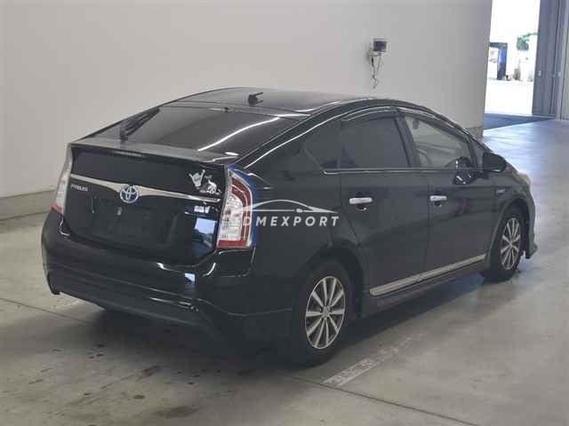 Toyota Prius thumbnail 6