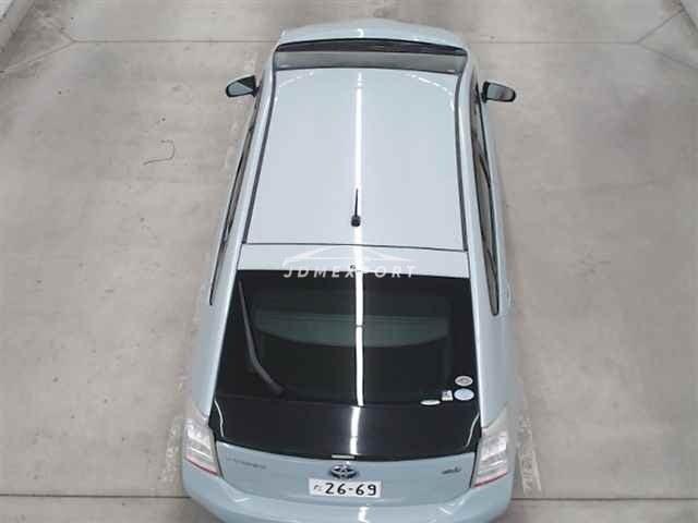 Toyota Prius thumbnail 11
