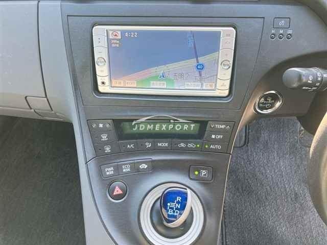 Toyota Prius thumbnail 7