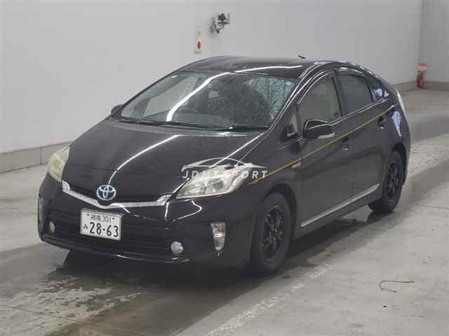 Toyota Prius thumbnail 5