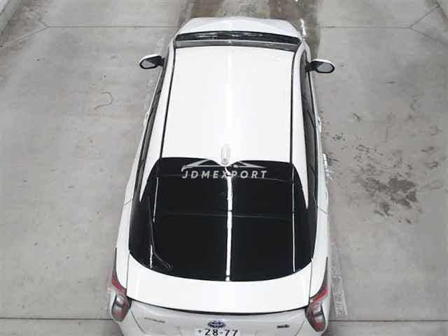 Toyota Prius thumbnail 11