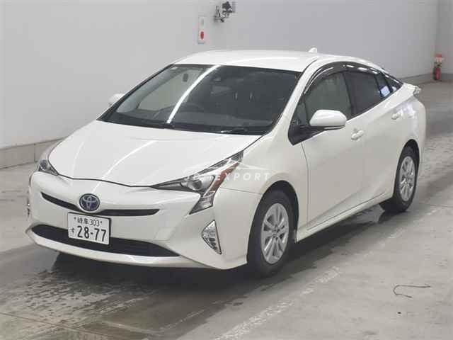 Toyota Prius thumbnail 5
