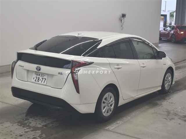 Toyota Prius thumbnail 6