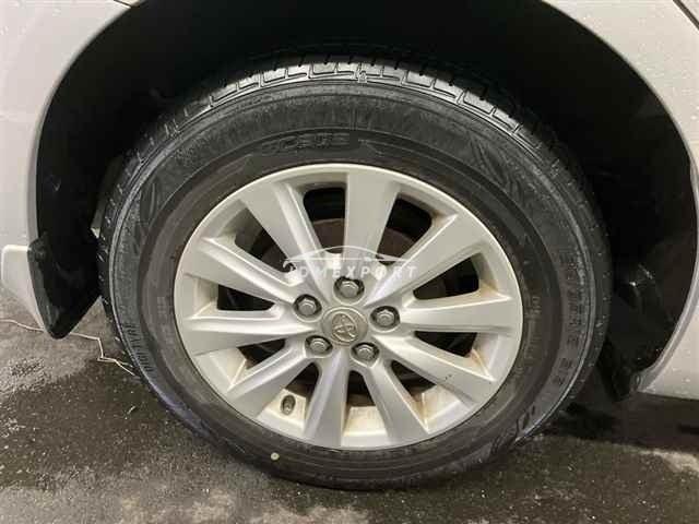 Toyota Premio thumbnail 10