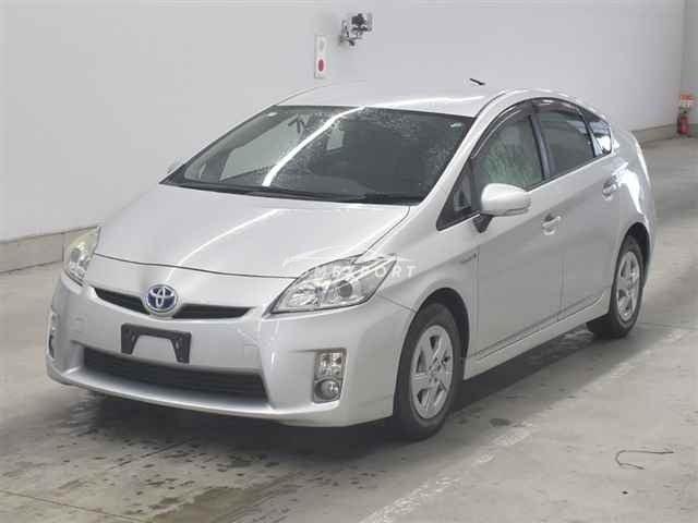 Toyota Prius thumbnail 5