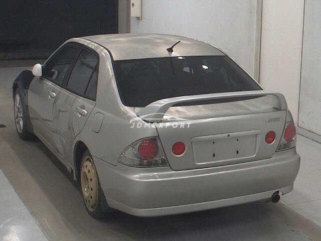 Toyota Altezza 2000 thumbnail 2