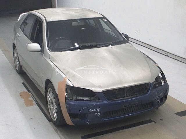 Toyota Altezza 2000