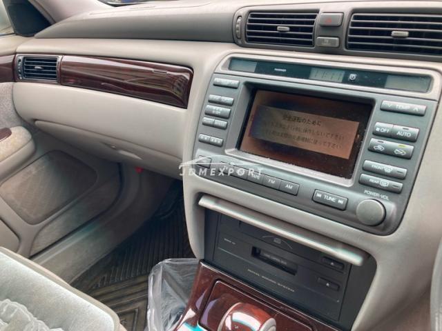 Toyota Crown Estate 2000 thumbnail 20