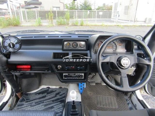 Nissan March 1991 thumbnail 9