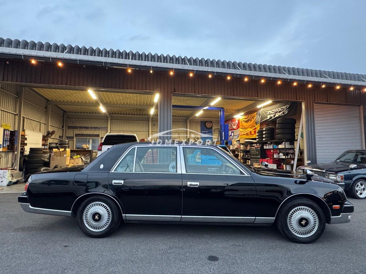 Toyota Century 2000 thumbnail 4