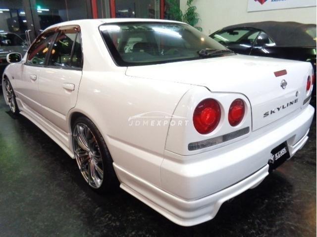 Nissan Skyline 2000 thumbnail 9
