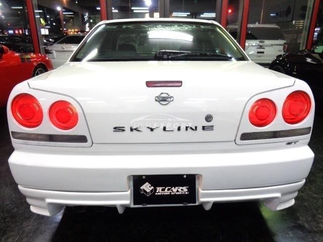 Nissan Skyline 2000 thumbnail 17