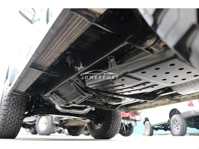 Toyota Hilux Surf 2001 thumbnail 9